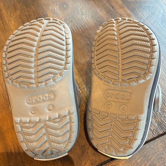 Toddler Crocs - Picture 4 of 7